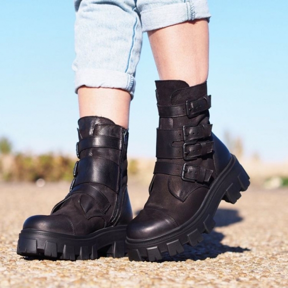 Women's Extravagant Black Genuine Leather Bootsleather | Canada